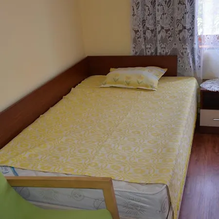 Guest & Homestay Edelweiss منزل للإقامة *