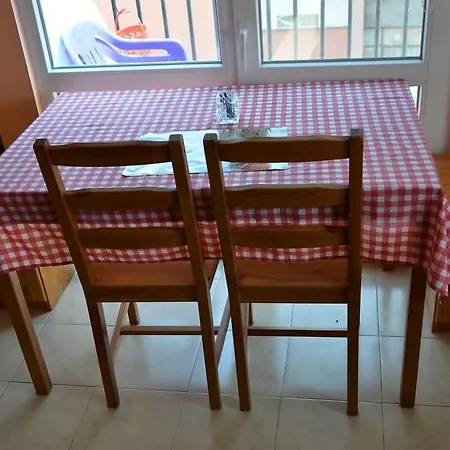 Guest & Homestay Edelweiss منزل للإقامة *