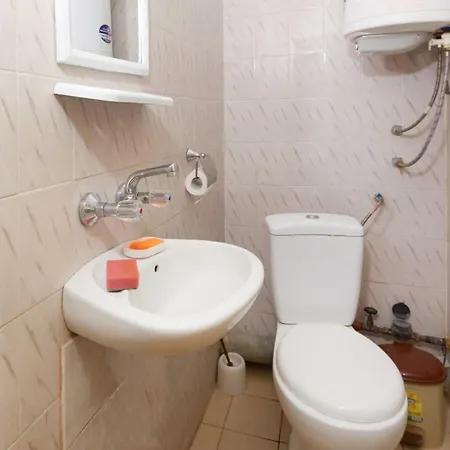 Guest & Homestay Edelweiss منزل للإقامة